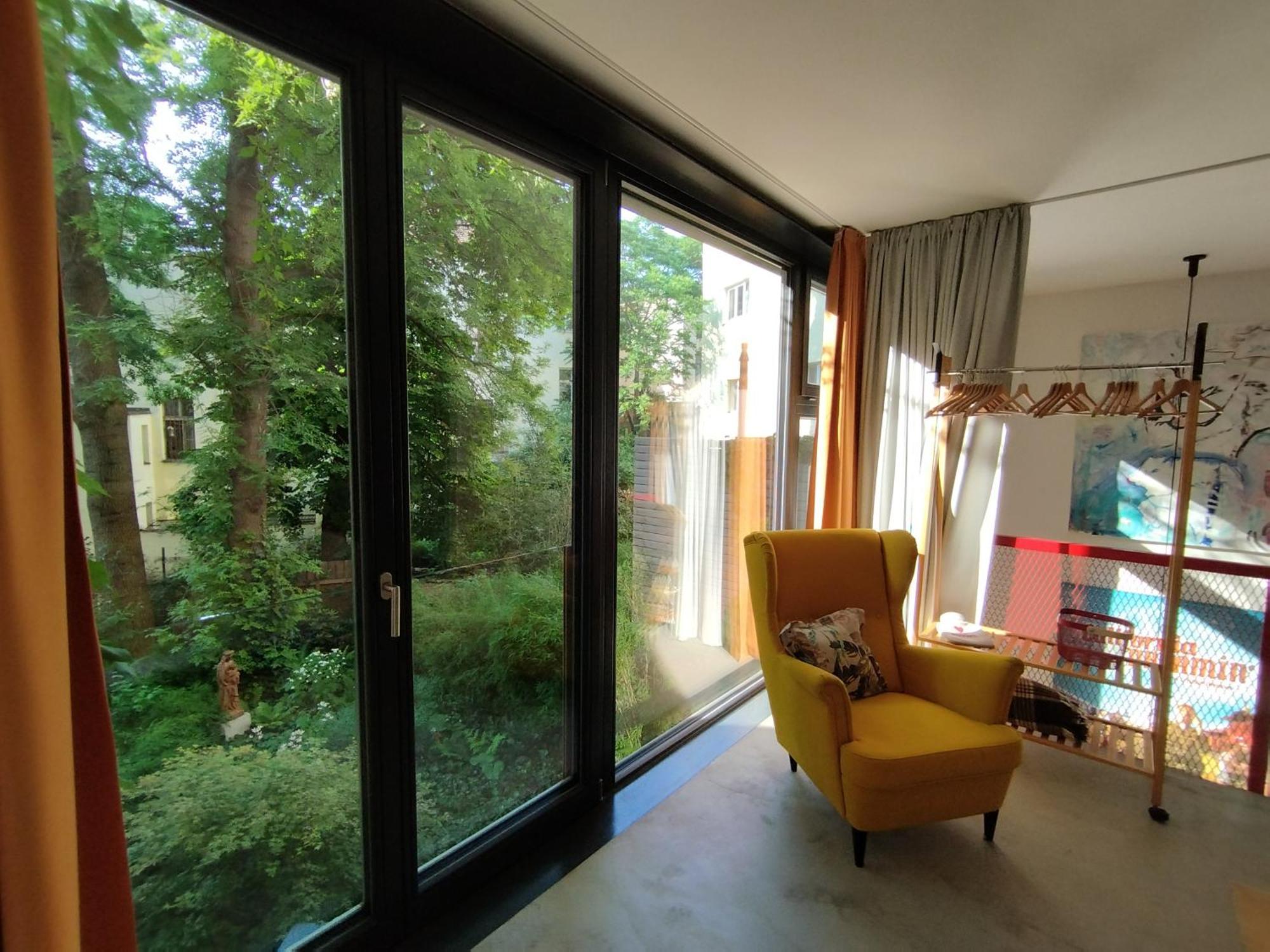 Romantic And Atypical Apartments In Prague'S Montmartre Екстериор снимка